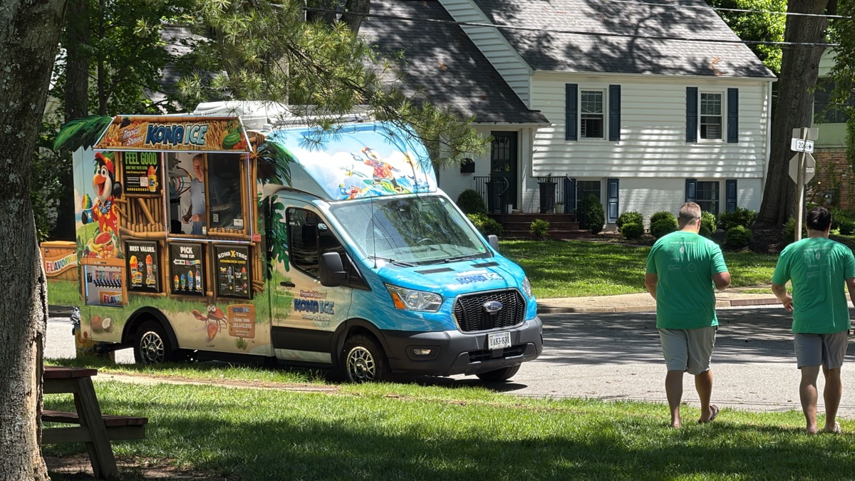 Kona Ice food truck at Waynewoodstock